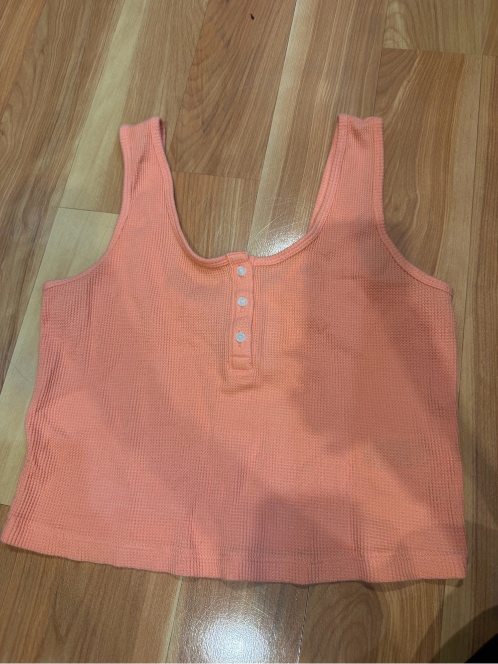 Old navy peach tank top with buttons